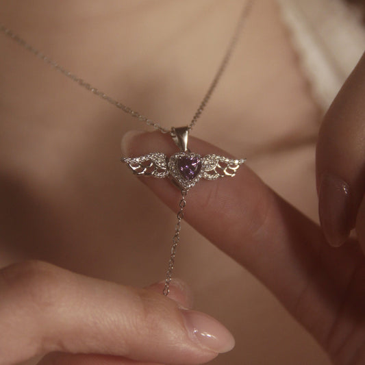 OUTRO: WINGS NECKLACE